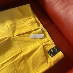 NEW With TAGS, New York & company slim leg crop pants, Size 12